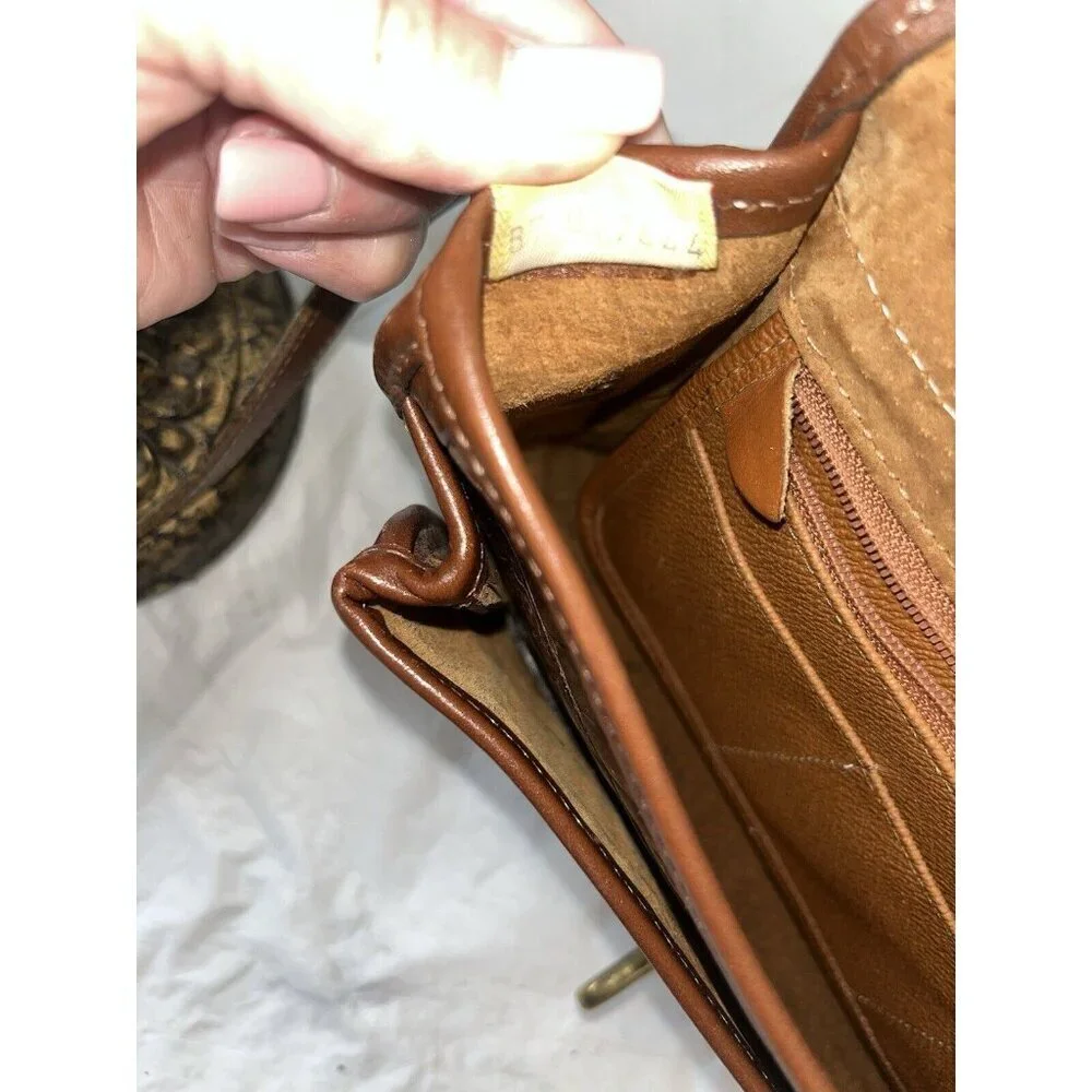 Vintage Dooney Bourke Croc Embossed Leather Cat Eye Flap Bag MADE IN USA_16